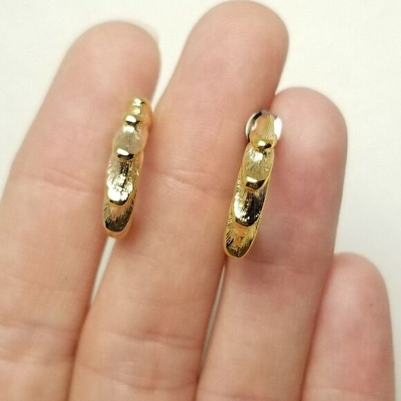 Vintage Gold Tone Small Huggie Hoop Stud Earrings, Unique Spiral Design, Estate - Picture 4 of 6